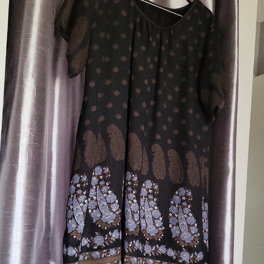 Chic Black and Brown Paisley Dress